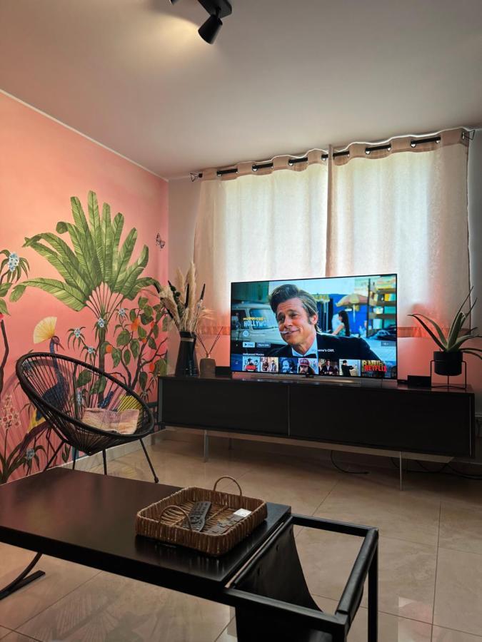 Apartmán Pink Tropical Champagne Remeš Exteriér fotografie